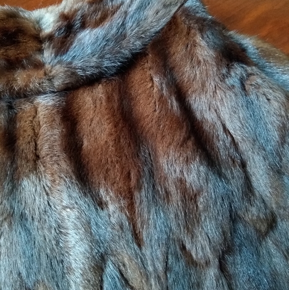Vintage fur capelet - Picture 8 of 16